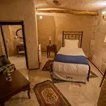 Lavender Cave فندق