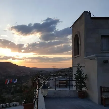 Hotel Lavender Cave