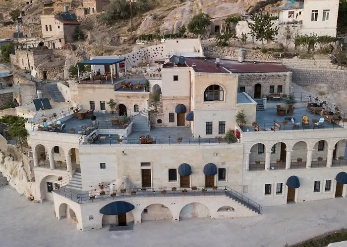 Lavender Cave Hotel 5*