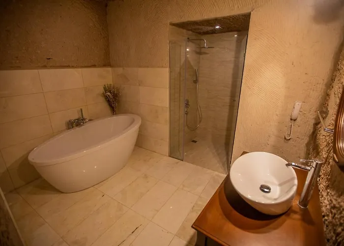 Hotel Lavender Cave 5*